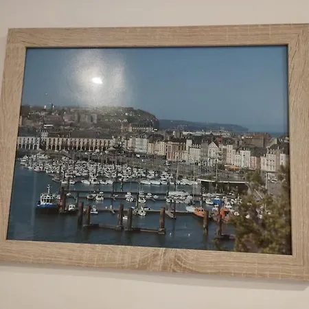 House Of Twenty- Studio Paisible A Dieppe Plage Et Gare A Pied - Situe Rue Pietonne - Wifi - Draps Et Serviettes Inclus - Appartement *