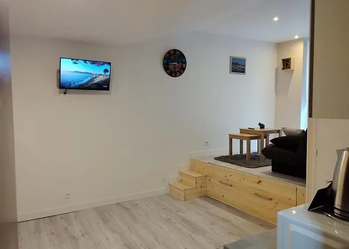 House Of Twenty- Paisible A Et Gare A Pied - Situe Rue Pietonne - Wifi - Draps Et Serviettes Inclus -