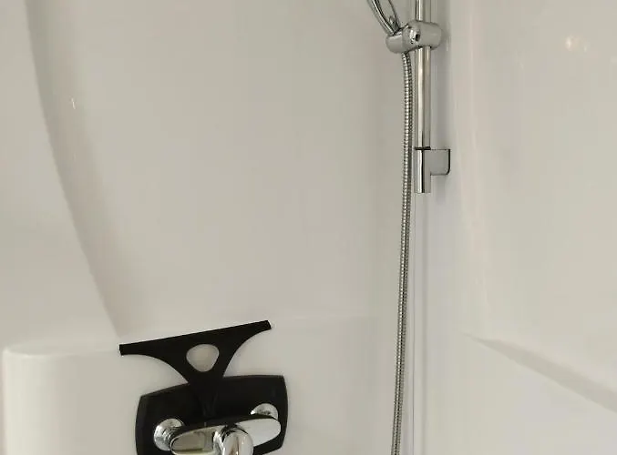 House Of Twenty- Paisible A Et Gare A Pied - Situe Rue Pietonne - Wifi - Draps Et Serviettes Inclus - Διαμέρισμα