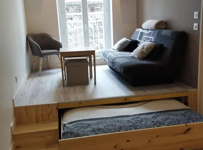 House Of Twenty- Paisible A Et Gare A Pied - Situe Rue Pietonne - Wifi - Draps Et Serviettes Inclus - Διαμέρισμα *