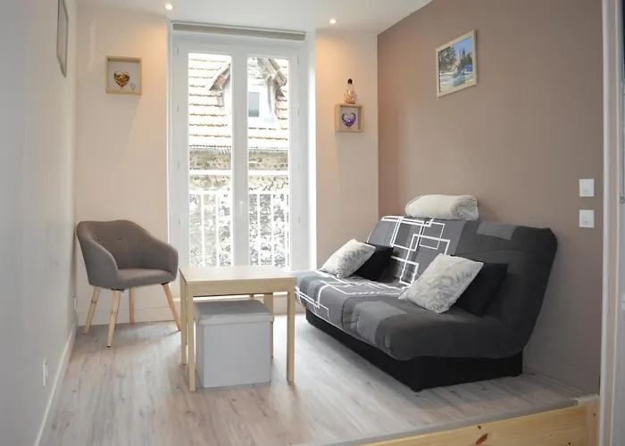 Διαμέρισμα House Of Twenty- Paisible A Et Gare A Pied - Situe Rue Pietonne - Wifi - Draps Et Serviettes Inclus -