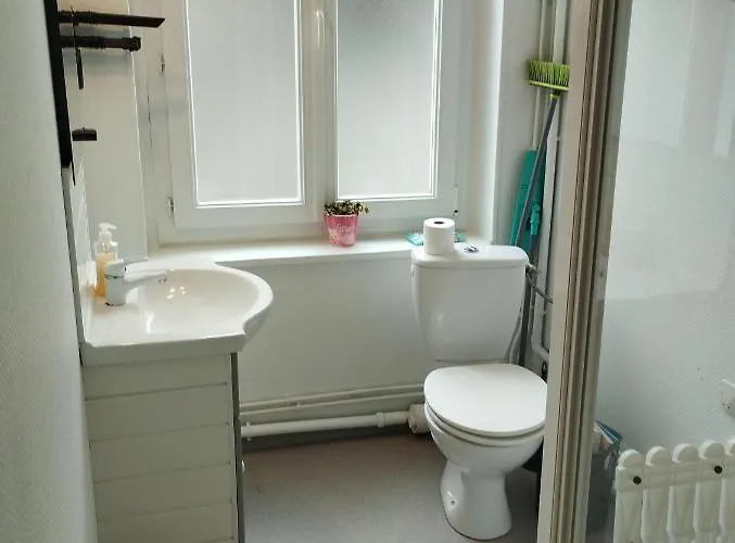 House Of Twenty- Paisible A Et Gare A Pied - Situe Rue Pietonne - Wifi - Draps Et Serviettes Inclus -